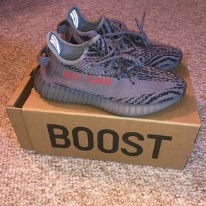 Worn twice. Box. New condition. Authentic.